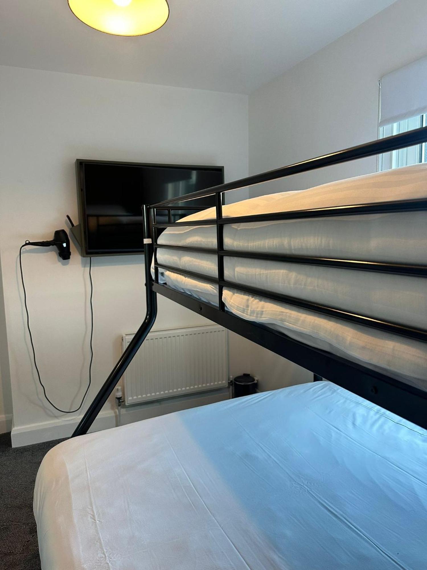 Mary Mullen'S Rooms Eyre Square. Galway Exterior foto