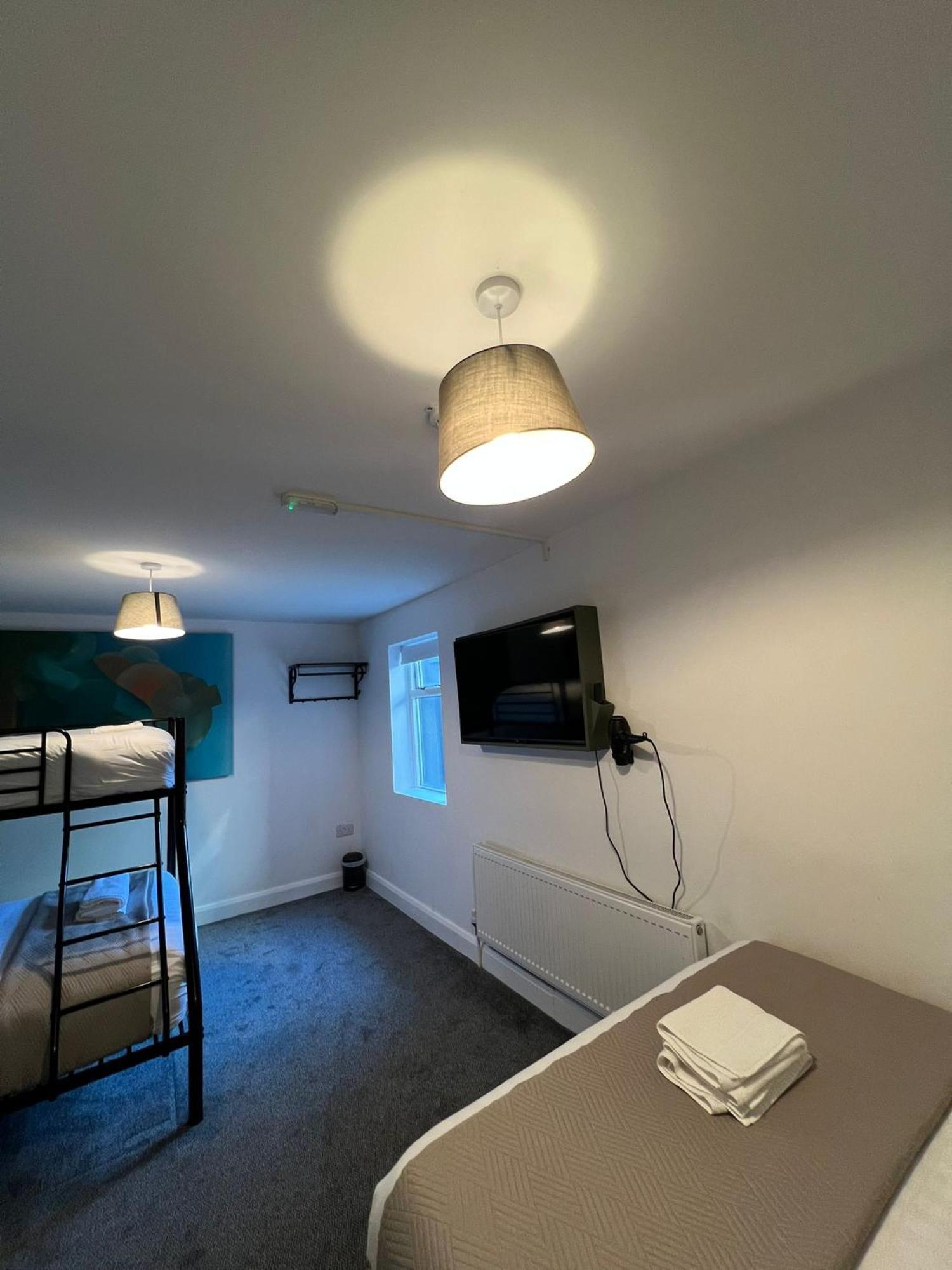Mary Mullen'S Rooms Eyre Square. Galway Exterior foto